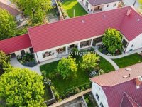 Eladó családi ház, Kunszentmiklóson 105 M Ft, 6 szobás