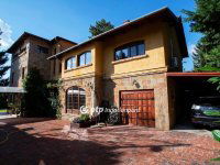 Eladó családi ház, II. kerületben 295 M Ft, 7+2 szobás