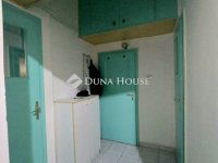 Eladó téglalakás, Pécsett 24.99 M Ft, 1 szobás