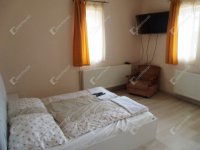 Eladó családi ház, Hévízen 119.9 M Ft, 5 szobás