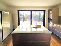 Eladó családi ház, Dunaharasztin 209 M Ft, 5 szobás