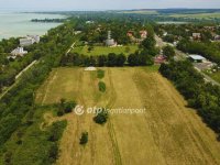 Eladó téglalakás, Balatonföldváron 137.85 M Ft, 3 szobás