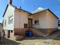 Eladó családi ház, Bakonycsernyén 48 M Ft, 3 szobás