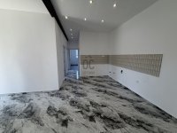 Eladó családi ház, Újszászon 50 M Ft, 5 szobás