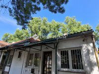 Eladó üzlethelyiség