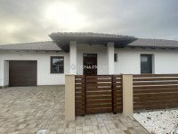 Eladó családi ház, Kecskeméten 128 M Ft, 5 szobás