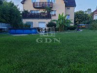 Eladó családi ház, Csömörön 289 M Ft, 7+2 szobás