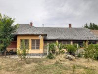 Eladó családi ház, Füzesgyarmaton 11 M Ft, 2 szobás