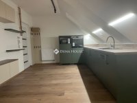 Kiadó téglalakás, albérlet, Pécsett 234 E Ft / hó, 2 szobás