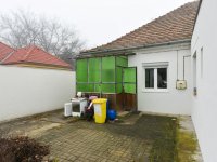 Eladó családi ház, Veszprémben 84.9 M Ft, 3 szobás