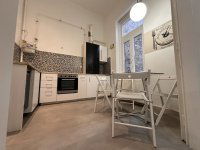 Kiadó téglalakás, albérlet, VI. kerületben, Jókai utcában