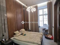 Eladó téglalakás, V. kerületben 234.9 M Ft, 3 szobás