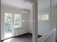 Eladó családi ház, XI. kerületben 490 M Ft, 14 szobás