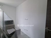 Eladó családi ház, Táborfalván 77 M Ft, 4 szobás