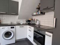 Eladó téglalakás, Pécsett 67.9 M Ft, 1+2 szobás