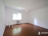 Eladó családi ház, Pápocon 32.5 M Ft, 3 szobás