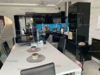 Eladó családi ház, III. kerületben 375 M Ft, 5 szobás