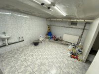 Eladó üzlethelyiség, VII. kerületben 65 M Ft