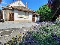 Eladó családi ház, Szentesen 99 M Ft, 6 szobás