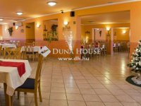 Eladó nyaraló, Debrecenben 550 M Ft, 16 szobás