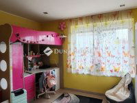 Eladó családi ház, Ócsán 89.99 M Ft, 6 szobás