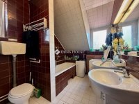 Eladó családi ház, Kecskeméten 149.9 M Ft, 9 szobás