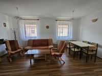 Kiadó téglalakás, albérlet