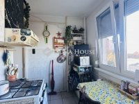 Eladó panellakás, XV. kerületben 63.9 M Ft, 3 szobás