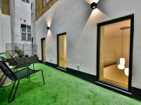 Eladó téglalakás, V. kerületben 160.5 M Ft, 2+1 szobás