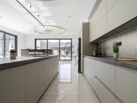 Eladó családi ház, Mogyoródon 550 M Ft, 7 szobás