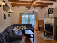 Eladó családi ház, Hévízen 275 M Ft, 14 szobás