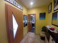 Eladó családi ház, Vecsésen 198.9 M Ft, 6 szobás