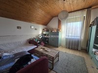 Eladó családi ház, Pécsett 66.9 M Ft, 5 szobás