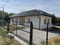 Eladó családi ház, Gödön 149.9 M Ft, 3+2 szobás