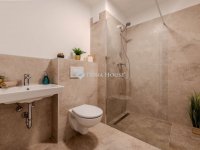 Eladó téglalakás, VI. kerületben 111.149 M Ft, 2 szobás