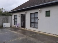 Eladó családi ház, Sárváron 31.5 M Ft, 6 szobás