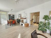 Eladó családi ház, Dunaharasztin 119.5 M Ft, 5 szobás