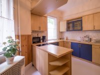 Kiadó téglalakás, albérlet, VI. kerületben, Dózsa György úton