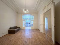 Kiadó téglalakás, albérlet, V. kerületben, Nádor utcában