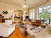 Eladó családi ház, Kecskeméten 188 M Ft, 7 szobás