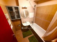 Eladó téglalakás, Siófokon 88 M Ft, 1+2 szobás