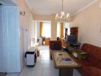 Eladó családi ház, Pécsett 299 M Ft, 9 szobás