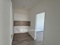 Eladó téglalakás, Tápiószelén 21.99 M Ft, 2 szobás