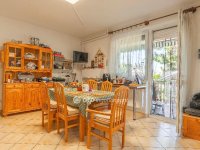 Eladó családi ház, Székesfehérvárott 135 M Ft, 6+1 szobás