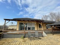 Eladó családi ház, Dunaharasztin 217 M Ft, 3 szobás