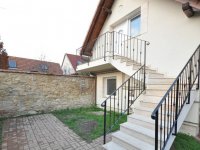 Eladó téglalakás, Budaörsön 127 M Ft, 3 szobás