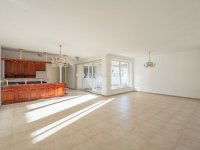 Eladó családi ház, Budaörsön 420 M Ft, 10 szobás