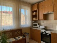 Kiadó téglalakás, albérlet, Pécsett 280 E Ft / hó, 3 szobás