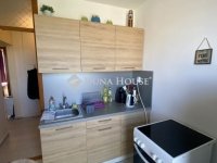 Eladó panellakás, Pécsett 41.9 M Ft, 2 szobás