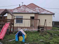 Eladó családi ház, Jászberényben 59.9 M Ft, 4 szobás